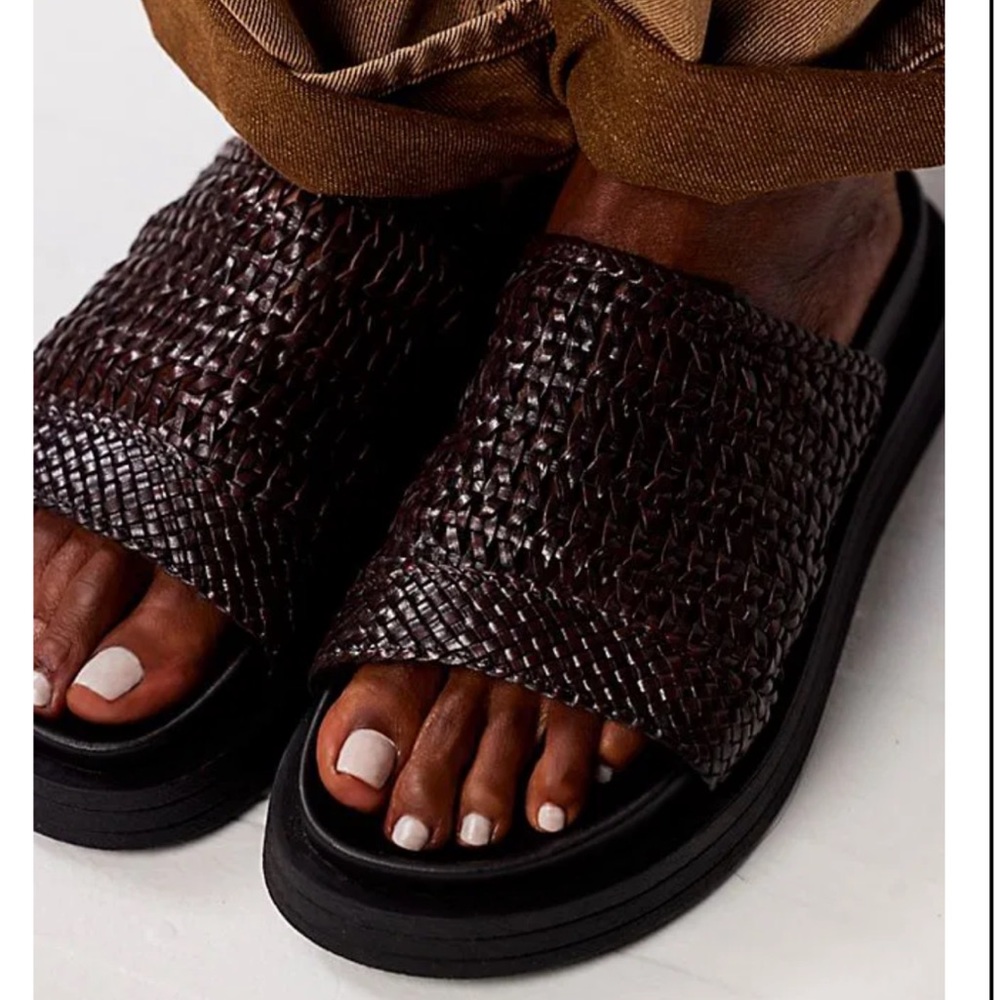 Free People Bondi Slip On Sandals - Brown